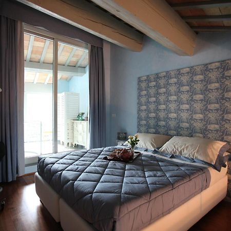 Palazzo Santinelli Bed and Breakfast SantʼAngelo in Vado Værelse billede