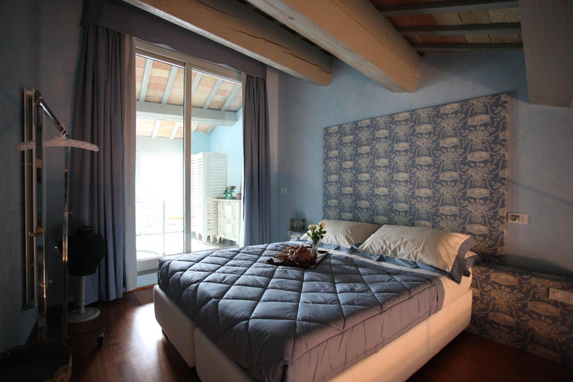 Palazzo Santinelli Bed and Breakfast SantʼAngelo in Vado Værelse billede